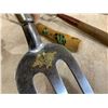 Image 3 : Lot of 3 Gardening Tools