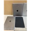 Image 17 : Lot of 15 Random Ipads Untested As Is