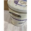 Image 5 : Herr's Liberty Tins Limited Edition Series 10in x 12in High