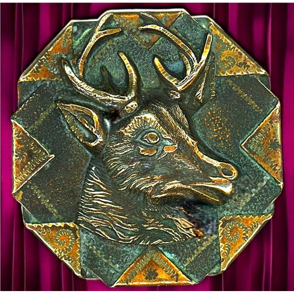 A DIVISION ONE HANDKERCHIEF CORNER BUTTON