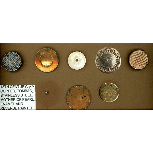 A PARTIAL CARD OF DIVISION ONE ASSORTED METAL BIUTONS