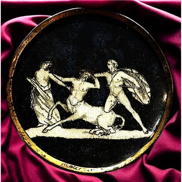 A DIVISION ONE PICTORIAL UNDER GLASS BUTTON