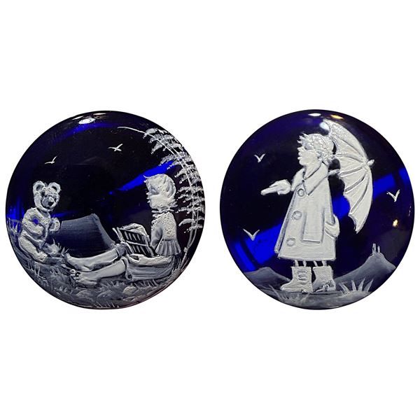 A SMALL CARD OF MARY GREGORY STYLE GLASS BUTTONS