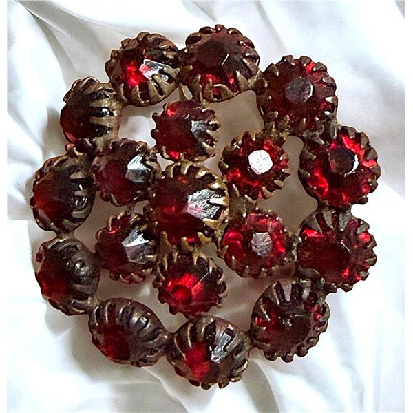 A DIVISION ONE GEMSTONE BUTTON