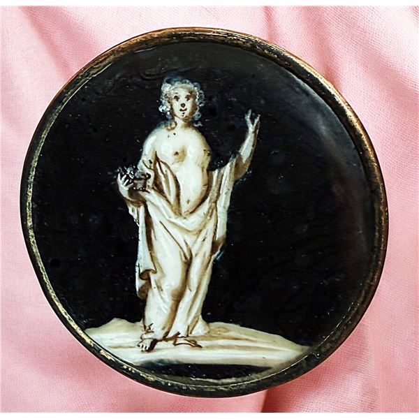 AN EXCEPTIONAL HAND PAINTED DIVISION ONE FIGURAL BUTTON