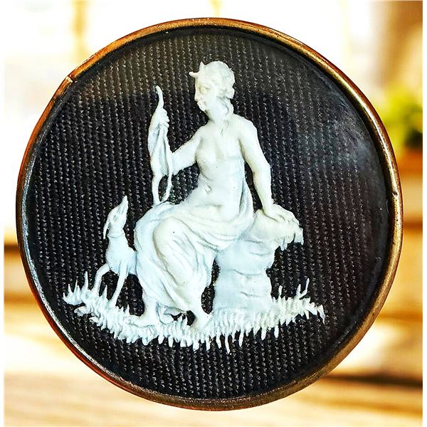 A RARE AND FINE DIVISION ONE UNDER GLASS BUTTON