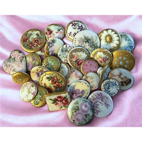 A BAG LOT OF DIVISION 1 HAND PAINTED PORCELAIN BUTTONS