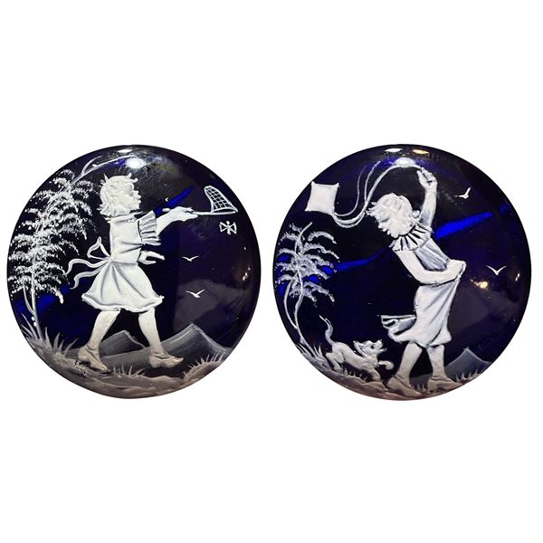 A SMALL CARD OF MARY GREGORY STYLE GLASS BUTTONS