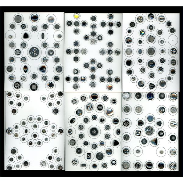 A BOX LOT OF 6 CARDS OF BUTTONS