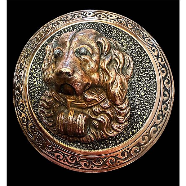 A DIVISION  ONE HIGH RELIEF ANIMAL HEAD BUTTON