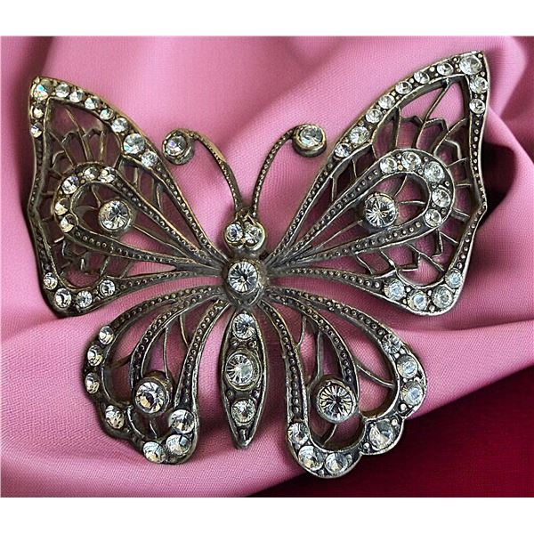 A GORGEOUS DIVISION ONE PIERCED PASTE PICTORIAL BUTTON