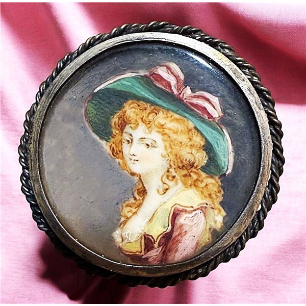 A DIVISION ONE HAND PAINTING UNDER GLASS BUTTON