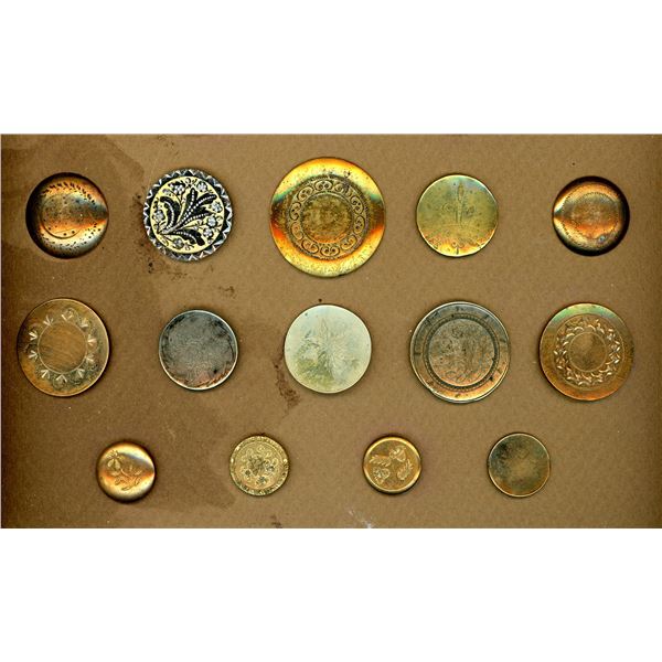 A PARTIAL CARD OF DIVISION ONE ASSORTED METAL BIUTONS