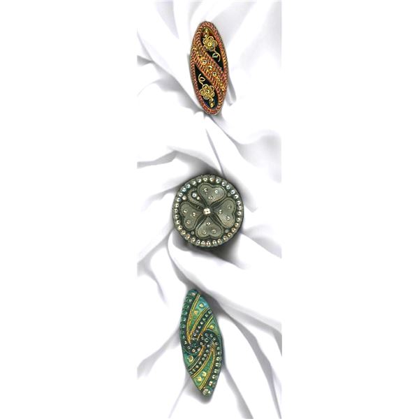 A SMALL CARD OF DIVISION ONE GLASS BUTTONS