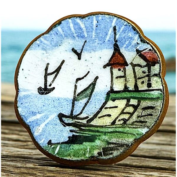 A DIVISION ONE SCARCE ENAMEL PICTORIAL BUTTON