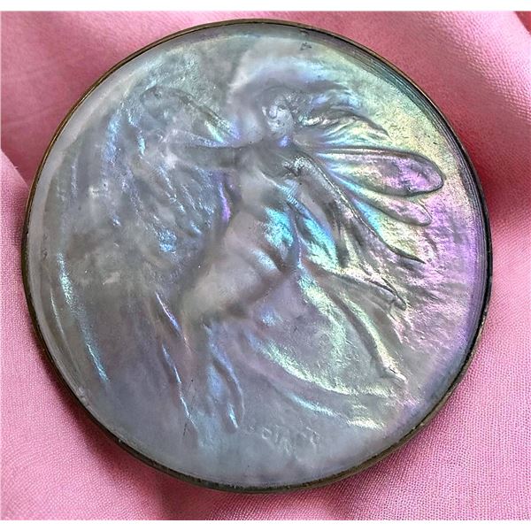 A VERY RARE ART NOUVEAU GLASS IN METAL BUTTON