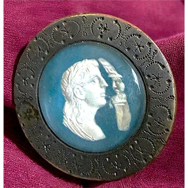 A RARE DIVISION ONE UNDER GLASS TECHNIQUE BUTTON