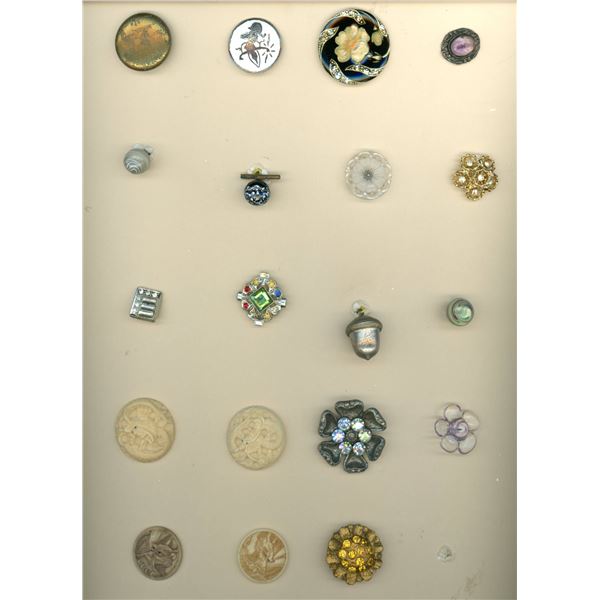 A CARD OF DIVISION 1 & 3 ASSORTED MATERIAL BUTTONS