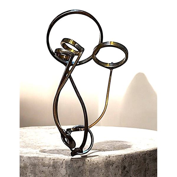 A COVETED ITEM BY BUTTON COLLECTORS WORLDWIDE