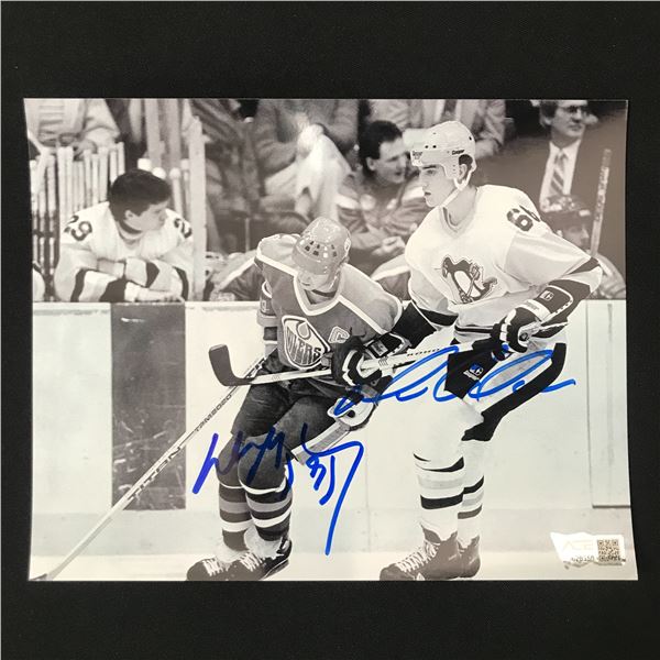 WAYNE GRETZKY AND MARIO LEMIEUX SIGNED 8 X 10 (ACE COA)