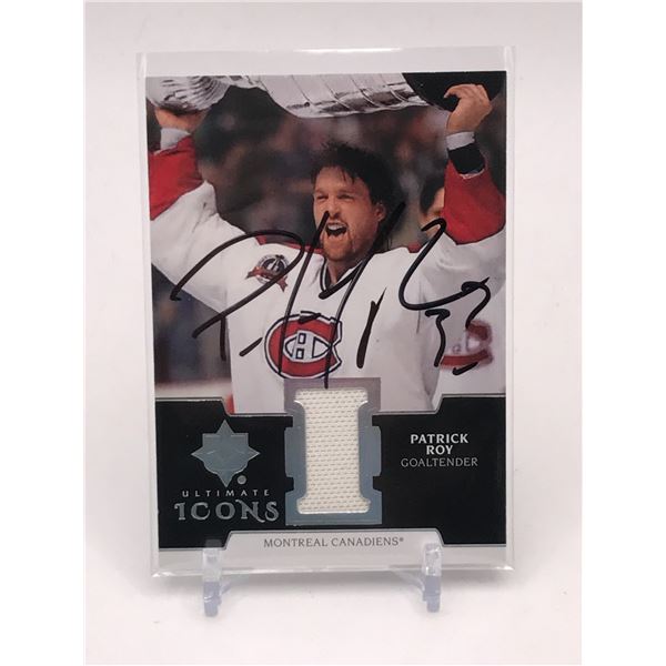 PATRICK ROY SIGNED GAME USED TRADING CARD