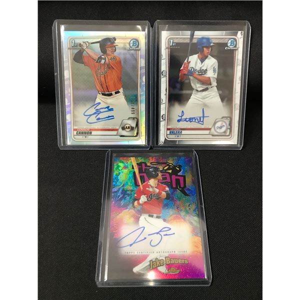 LOT OF 3 SIGNED BASEBALL TRADING CARDS