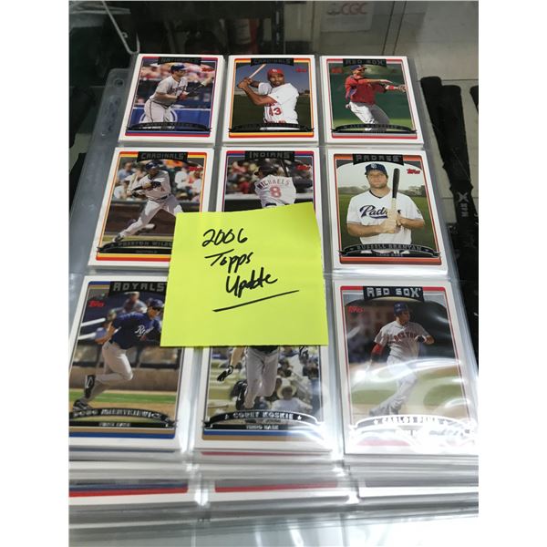 LOT OF 2006 TOPPS UPDATE TRADING CARDS