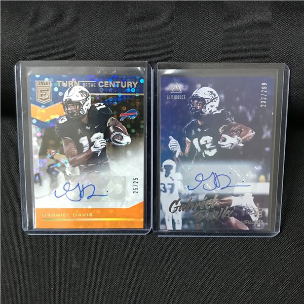 LOT OF 2 SIGNED NFL TRADING CARDS