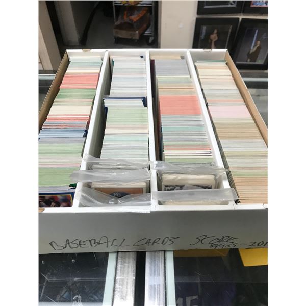 1 LARGE BOX OF MIXED TRADING CARDS