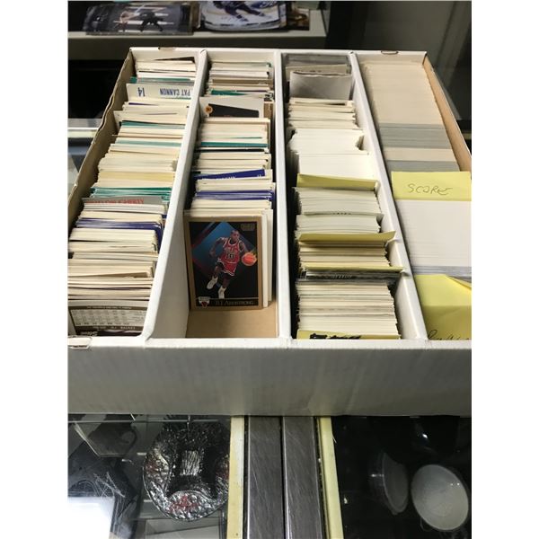 1 LARGE BOX OF MIXED TRADING CARDS