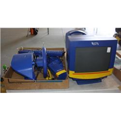 HOTWHEELS COMPUTUR W/ACCESORIES