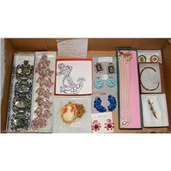Lot of Vintage & Antique Costume Jewelry