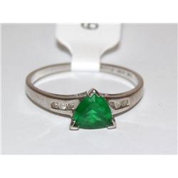 1.00Ctw Columbian Emerald & Diamonds Trillion Ladi