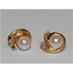 14K Gold Pearl & Diamond Earrings
