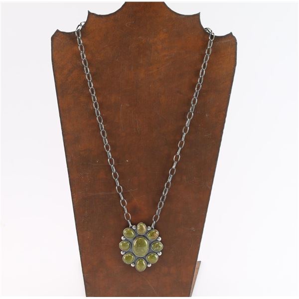 Green Cluster Turquoise Necklace