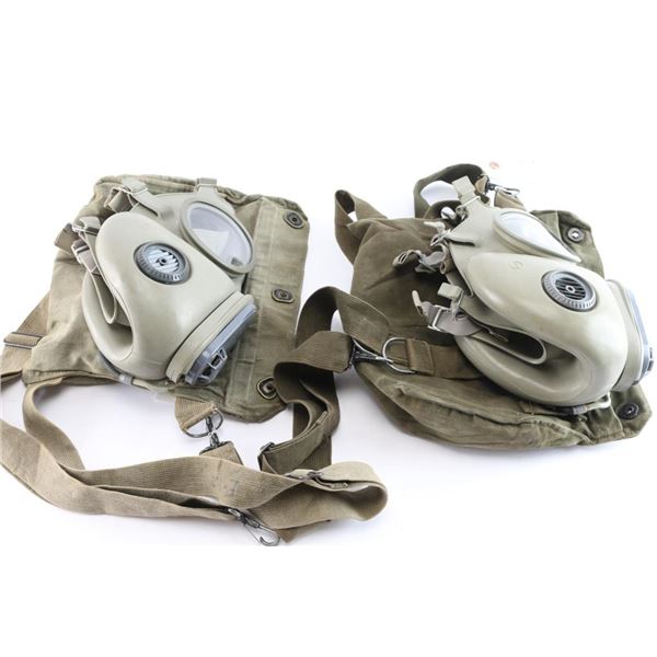Lot of 2 Czech Gas Masks