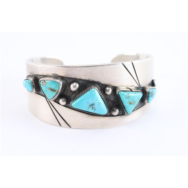 Contemporary Navajo Turquoise Cuff.