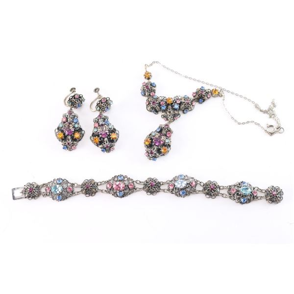 Vintage Costume Jewelry Set.