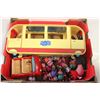 Image 1 : PEPPA PIGS, CAMPER & CAR 20-PIECE PLAYSET