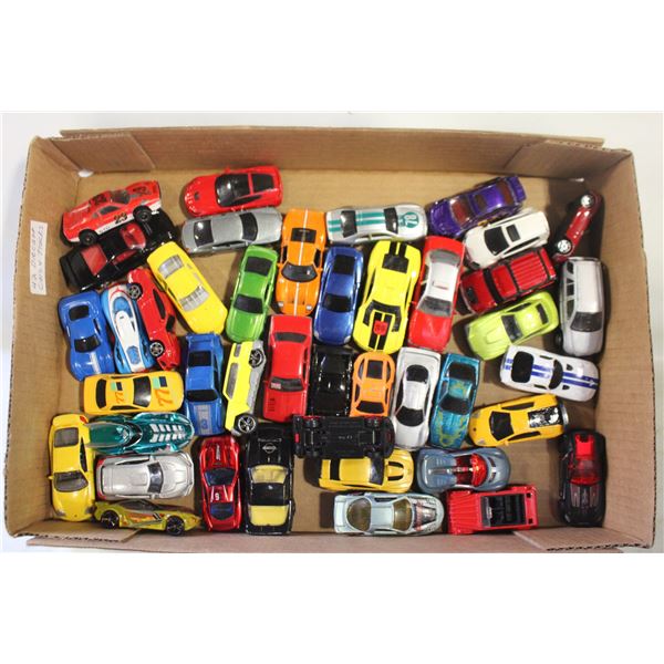 42 DIECAST METAL CARS & TRUCKS, TOYS