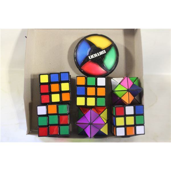 RUBIKS CUBE & SIMON LOT, TOYS