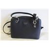 Image 1 : GUESS BLACK PURSE, ZIPPER, 11"W X 9"H