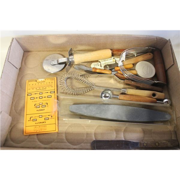 VINTAGE KITCHEN UTENSILS ASSORTED