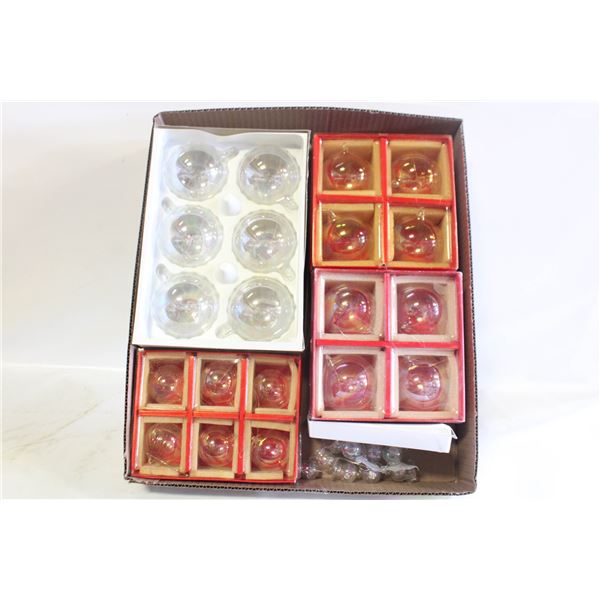 CHRISTMAS DECORATIVE ITEMS- BOX LOT ASSORTED