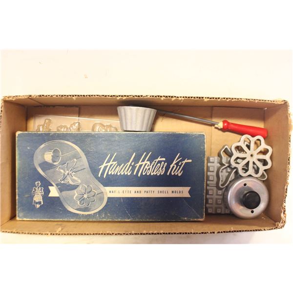 VINTAGE BAKING/DESSERT MOLDS ASSORTED