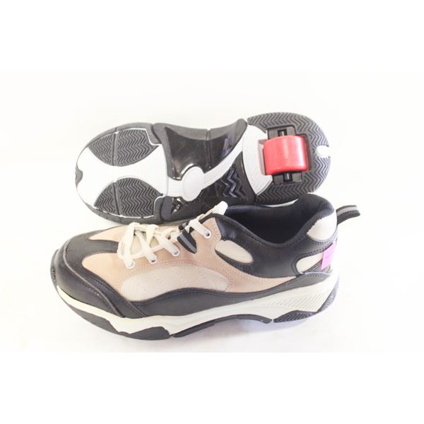 SIZE 7/39 WHEELIE SHOES