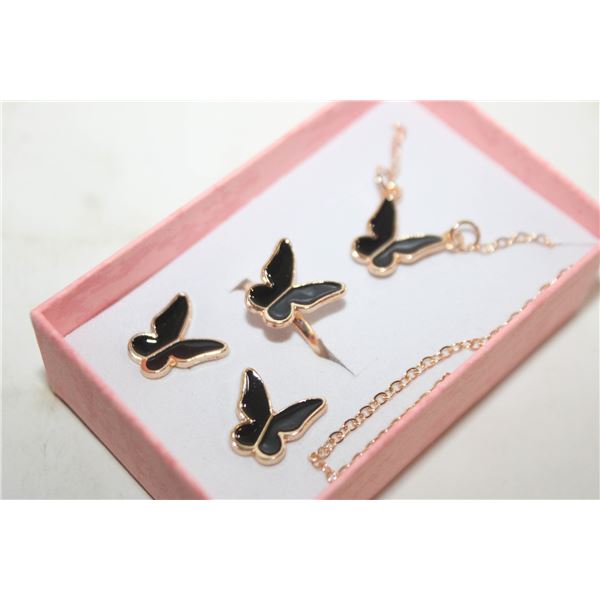 NEW NECKLACE AND RING WITH EARRINGS