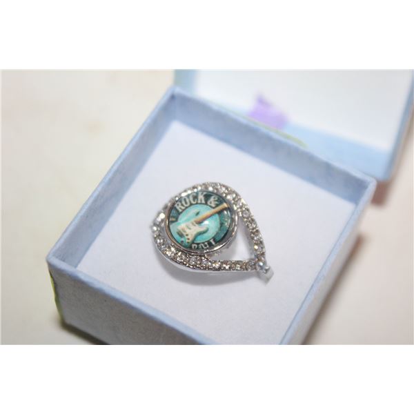 NEW ROCK AND ROLL RING SZ9