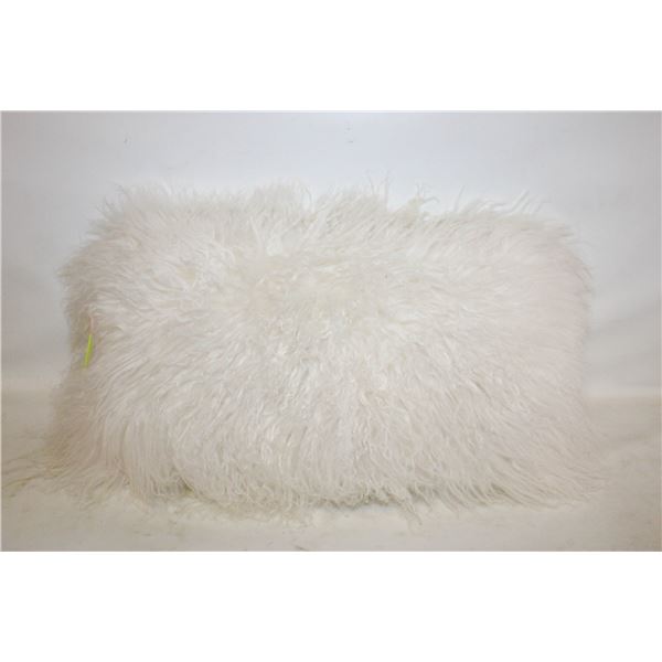 100% WOOL FRONT OF PILLOW, 24"X14", FABRIC TAG