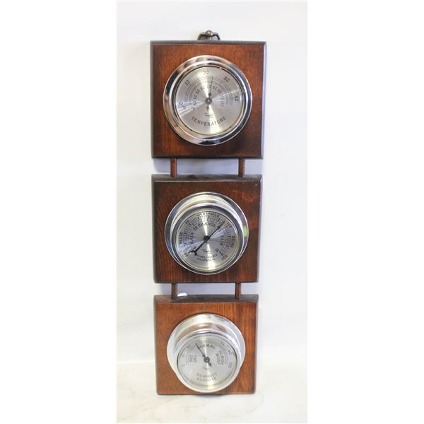 VINTAGE TAYLOR WALL BAROMETER IN BOX